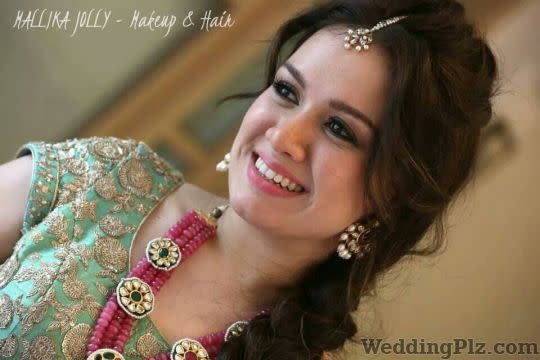 Mallika Jolly Makeup and Hair Makeup Artists weddingplz