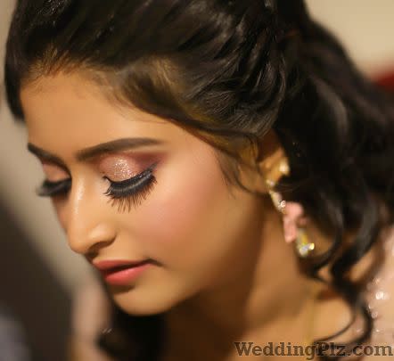 Makeovers By Neeta Makeup Artists weddingplz