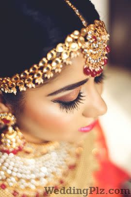 Makeup By Aditi Makeup Artists weddingplz