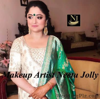 Makeup Artist Neetu Jolly Makeup Artists weddingplz
