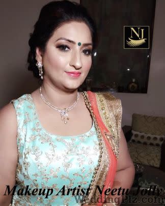 Makeup Artist Neetu Jolly Makeup Artists weddingplz