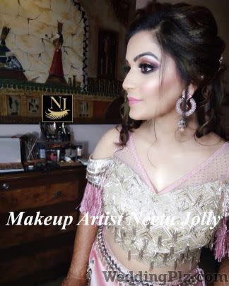 Makeup Artist Neetu Jolly Makeup Artists weddingplz