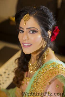 Rashmeet Kaur Makeovers Makeup Artists weddingplz