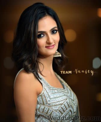 Team Vanity Makeup Artists weddingplz