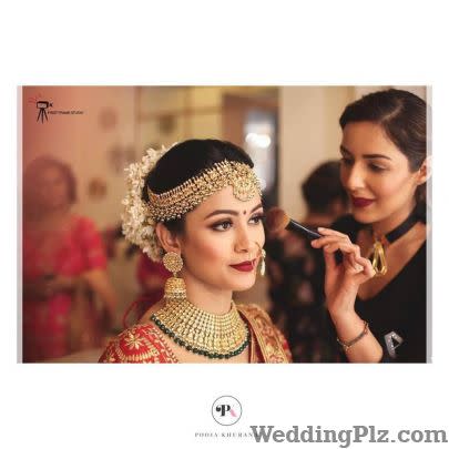 Pooja Khurana Makeovers Makeup Artists weddingplz