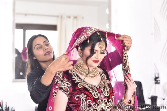 Ammy J Makeovers Makeup Artists weddingplz