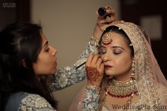 Ammy J Makeovers Makeup Artists weddingplz