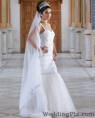 Fiza Khan Makeup Artist Makeup Artists weddingplz