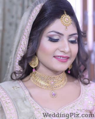 Vashika Sethi Makup Artist Makeup Artists weddingplz