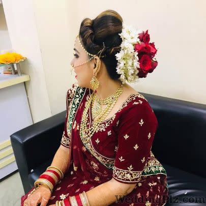 Riya The Hair and Beauty Hub Makeup Artists weddingplz