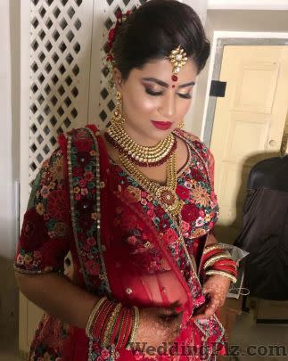 Meera Bhandari Makeovers Makeup Artists weddingplz