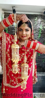 Hashtag Blunt Makeup Artists weddingplz