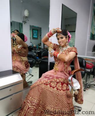 Oshin Beauty Salon Makeup Artists weddingplz