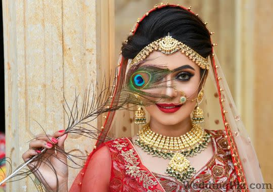 Makeup Artist Aayushi Patel Makeup Artists weddingplz