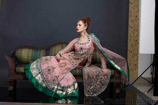 Chhavi Designer Lounge By Pragya Madan Fashion Designers weddingplz