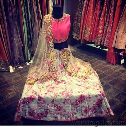 I am Design By Pratik and Priyanka Fashion Designers weddingplz