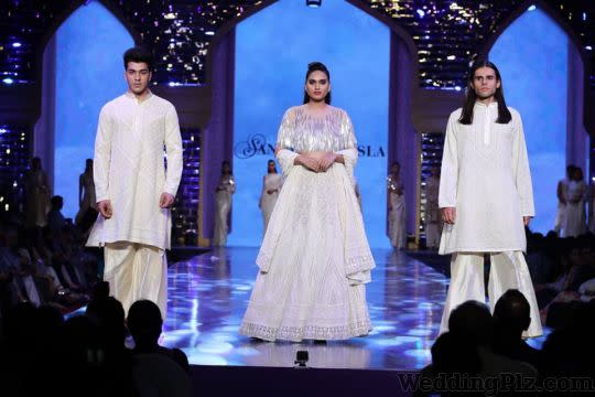 Abu Jani and Sandeep Khosla Fashion Designers weddingplz