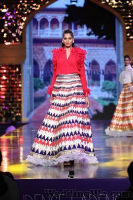 Abu Jani and Sandeep Khosla Fashion Designers weddingplz