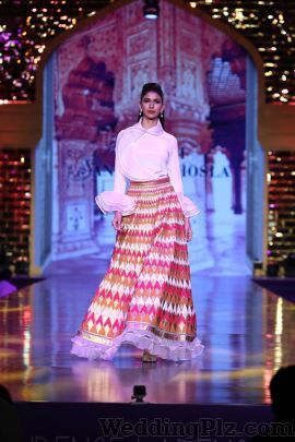 Abu Jani and Sandeep Khosla Fashion Designers weddingplz