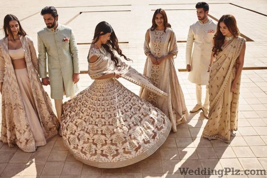Anita Dongre Fashion Designers weddingplz