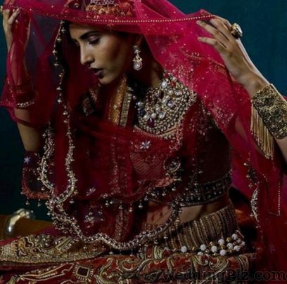 Tarun Tahiliani Fashion Designers weddingplz