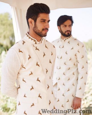 Anita Dongre Fashion Designers weddingplz