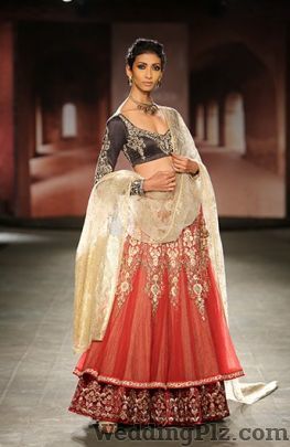Anju Modi Fashion Designers weddingplz