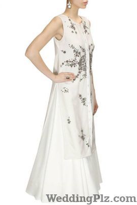 Bhaavya Bhatnagar Fashion Designers weddingplz