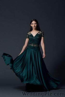 Bhaavya Bhatnagar Fashion Designers weddingplz