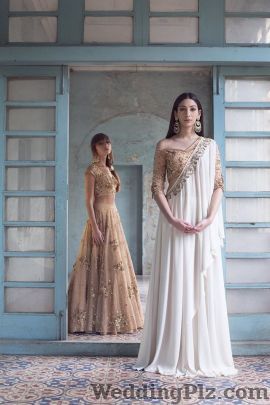 Bhaavya Bhatnagar Fashion Designers weddingplz