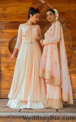 Amrita Thakur Fashion Designers weddingplz
