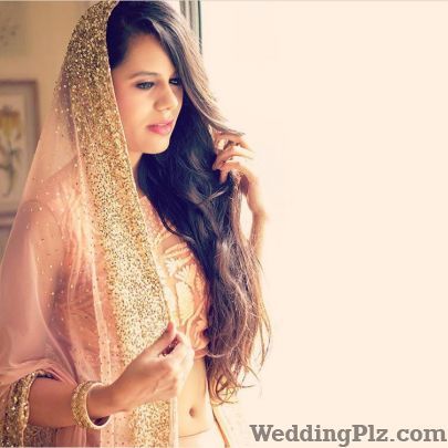 Astha Narang Fashion Designers weddingplz