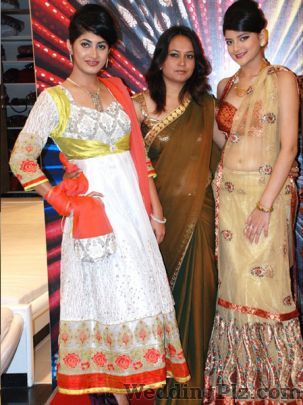 Neemakumar Design Studio Fashion Designers weddingplz