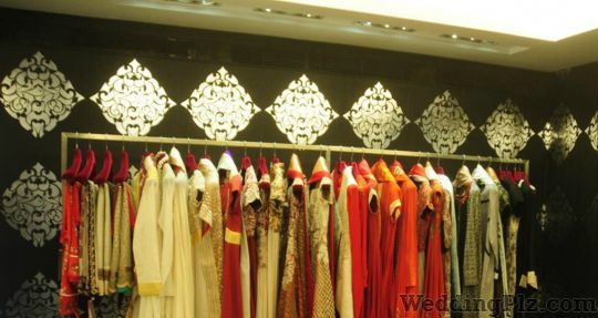 Evoluzione Fashion Designers weddingplz