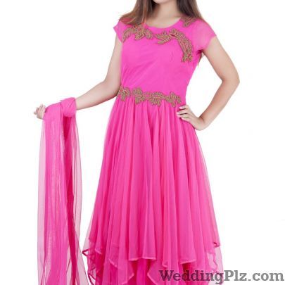 Annie and Sonam Fashion Designers weddingplz