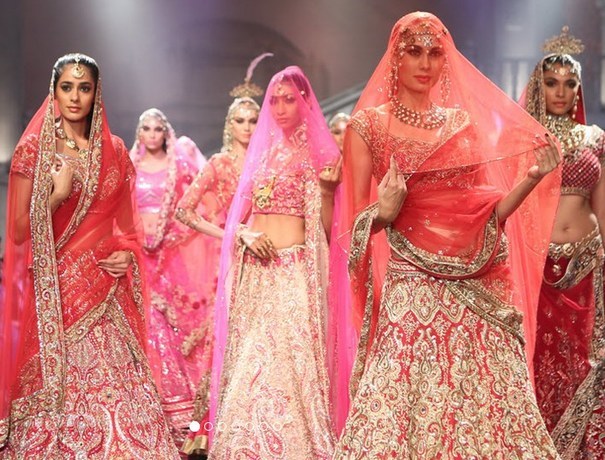 Suneet Varma Fashion Designers weddingplz