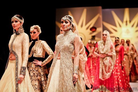 Megha and Jigar Fashion Designers weddingplz