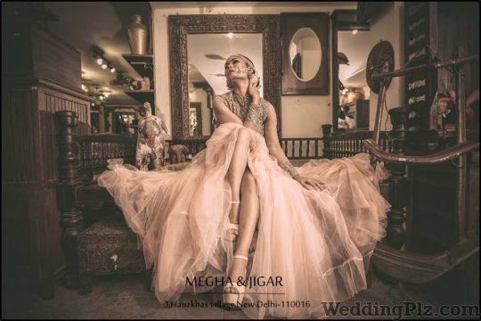 Megha and Jigar Fashion Designers weddingplz