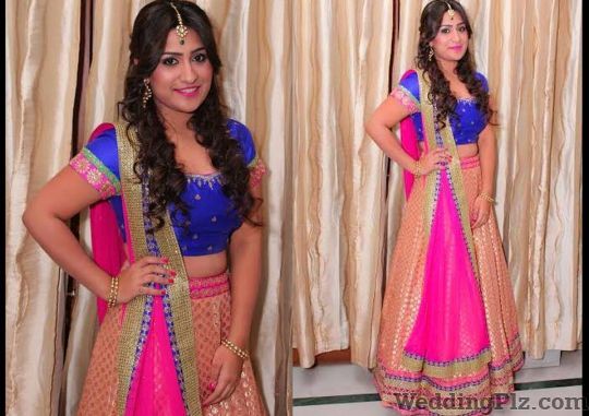 Anubhav and Sneha Fashion Designers weddingplz