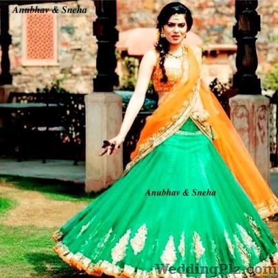 Anubhav and Sneha Fashion Designers weddingplz