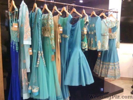 Charu Parashar Fashion Designers weddingplz