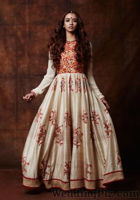 Shasha Gaba Fashion Designers weddingplz