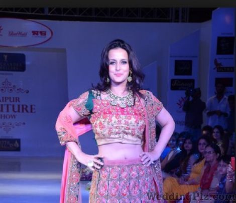 Pralii By Rupali Lakra Fashion Designers weddingplz