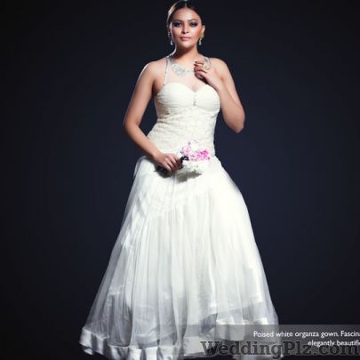 Ridhi Arora Fashion Designers weddingplz