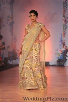 Pallavi Jaikishan Fashion Designers weddingplz