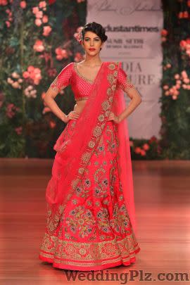 Pallavi Jaikishan Fashion Designers weddingplz