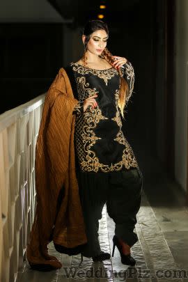 Nina Arora Fashion Designers weddingplz