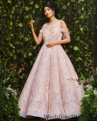 Ayushi Bhasin Fashion Designers weddingplz
