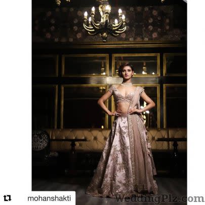 Saachi Vijaywargia Fashion Designers weddingplz