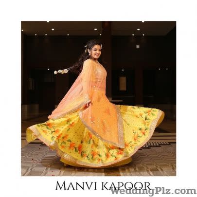 Manvi Kapoor Fashion Designers weddingplz